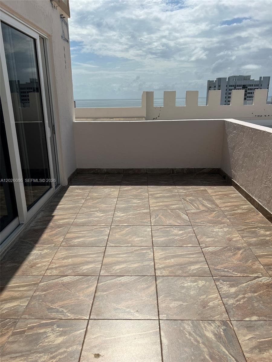 1865 S Ocean Drive 21A photo 23