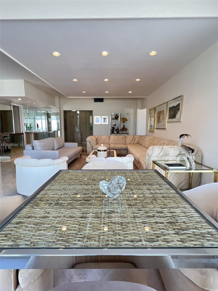 1865 S Ocean Drive 21A photo 10