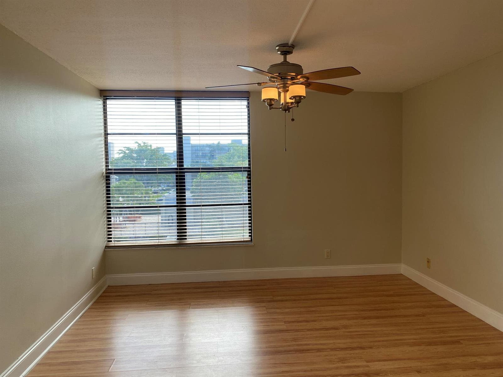 4 Royal Palm Way 308 photo 16