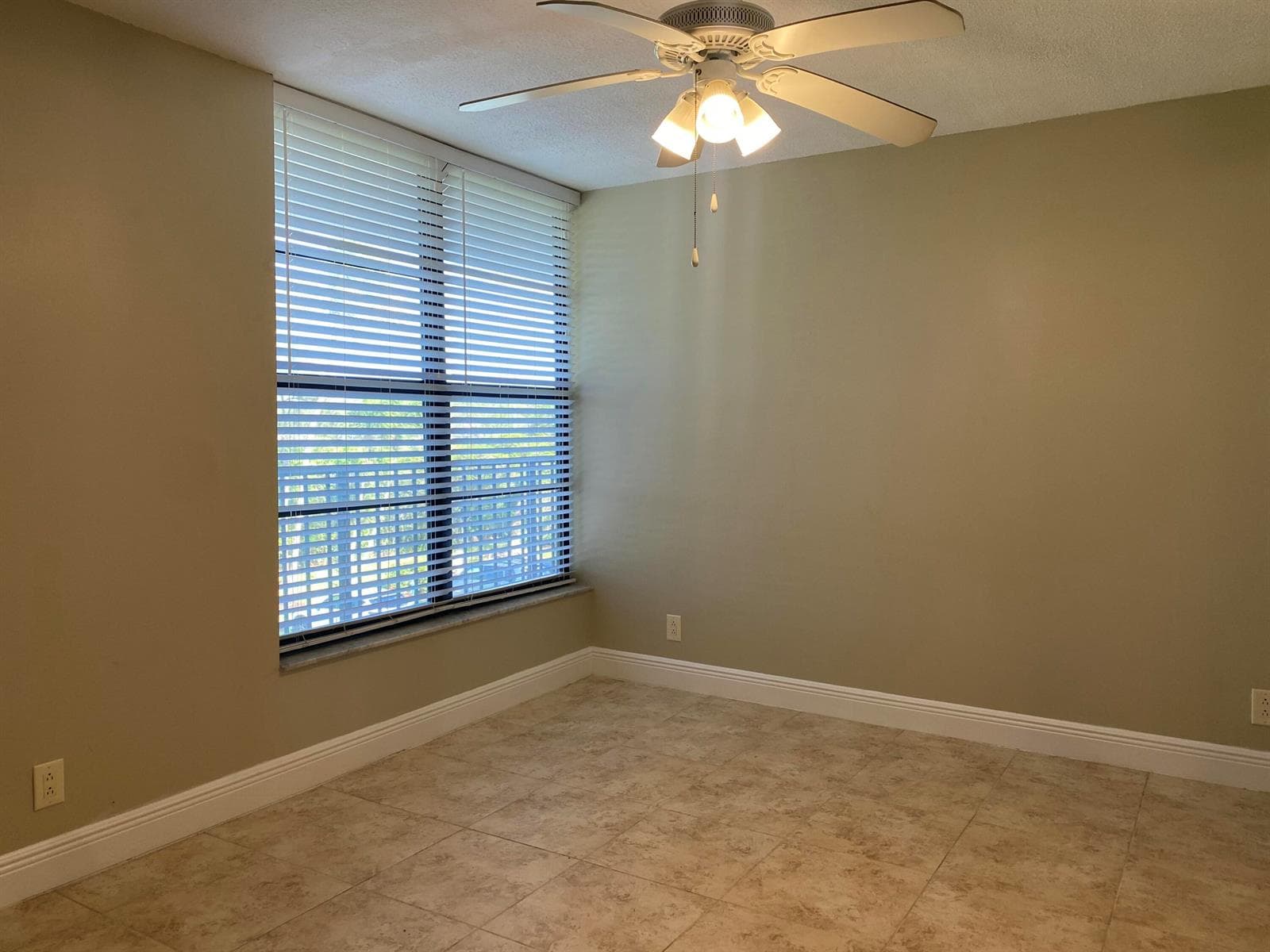 4 Royal Palm Way 308 photo 18