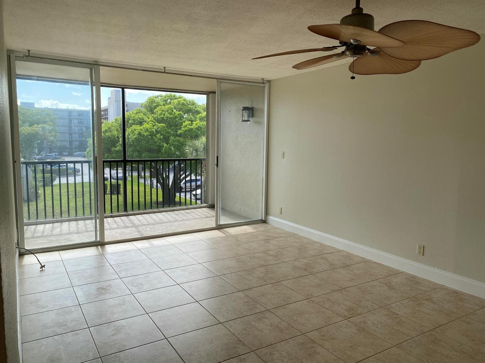 4 Royal Palm Way 308 photo 21