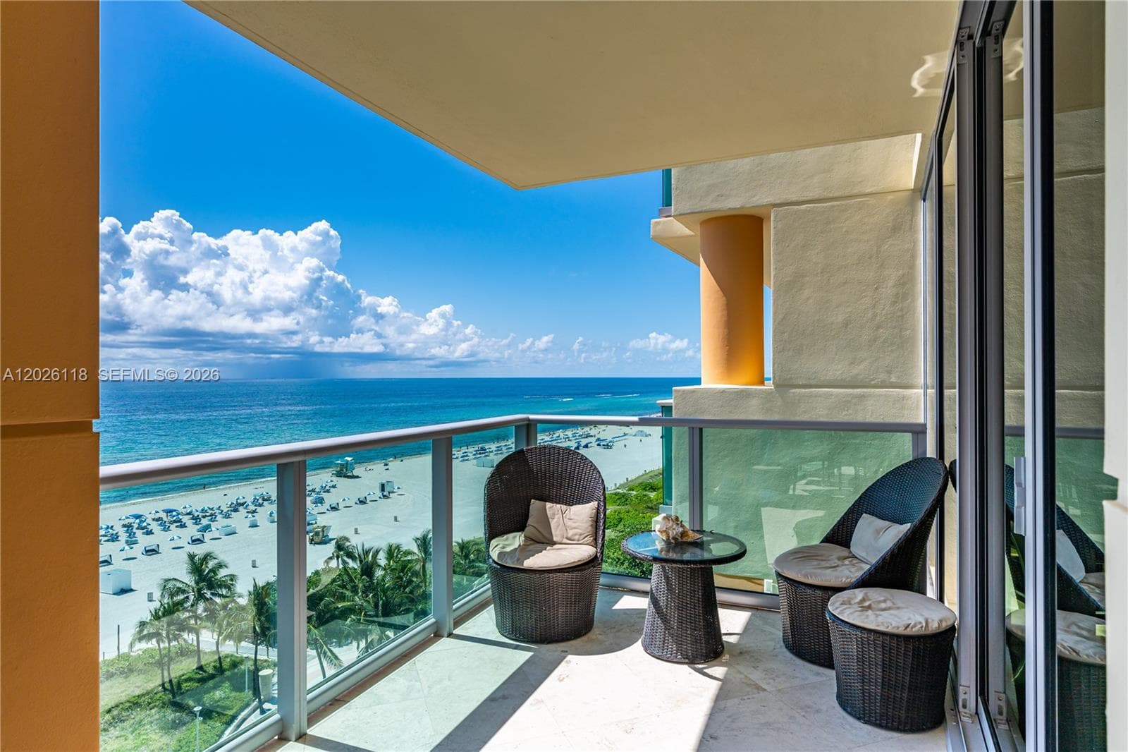 1455 Ocean Dr 1106 photo 2