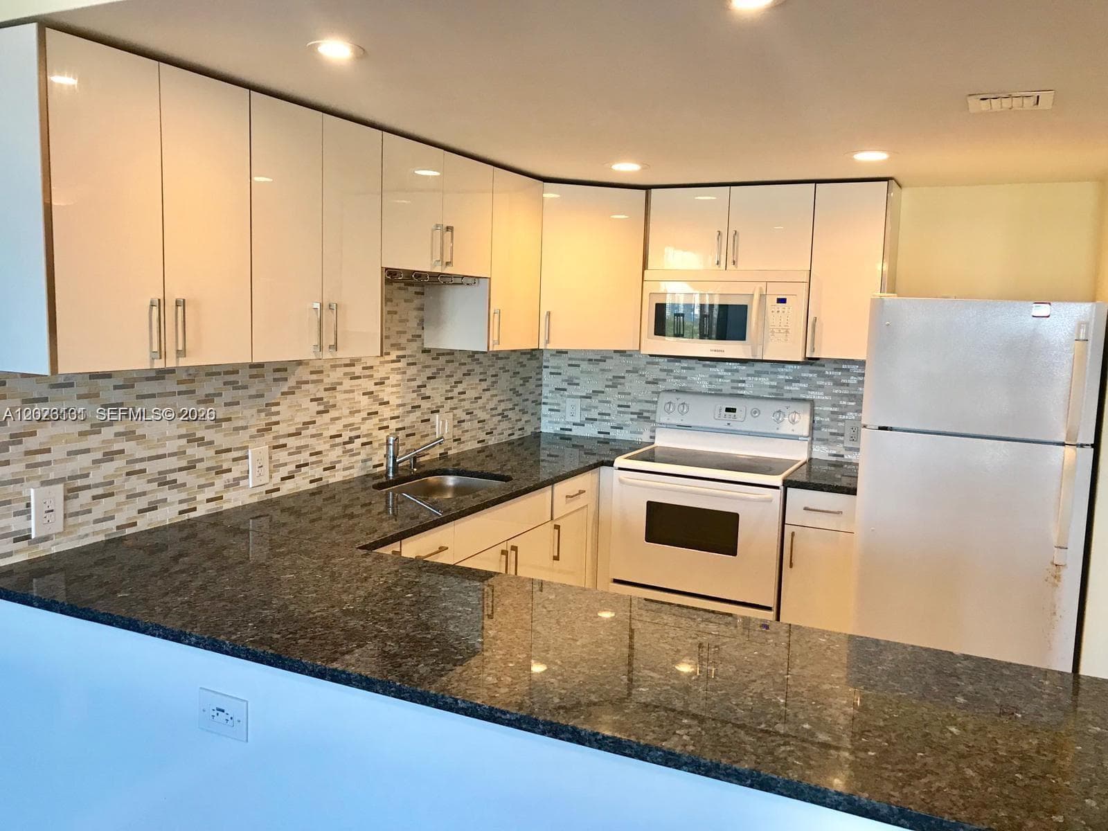 13155 Ixora Ct 907 photo 2