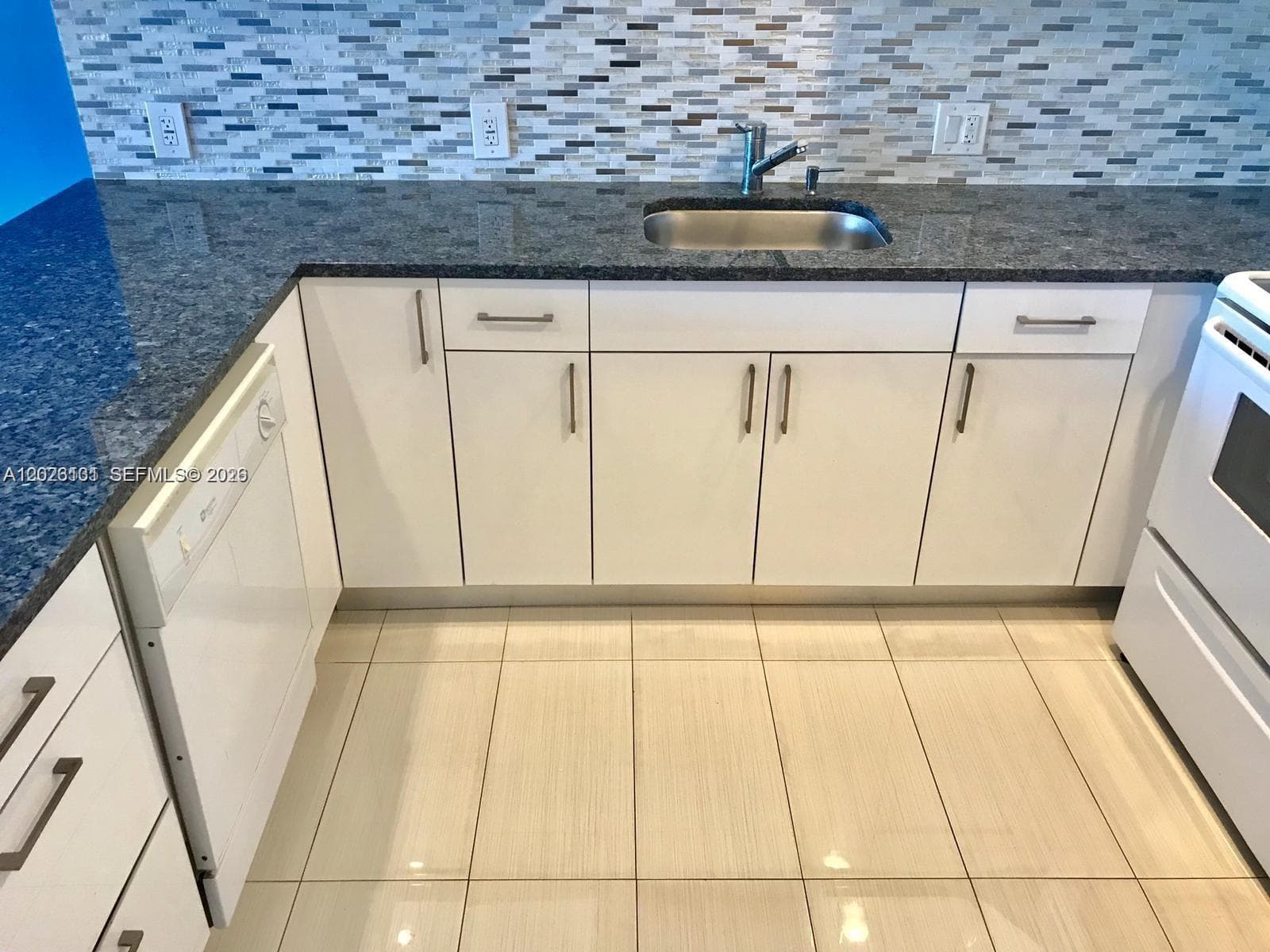 13155 Ixora Ct 907 photo 9