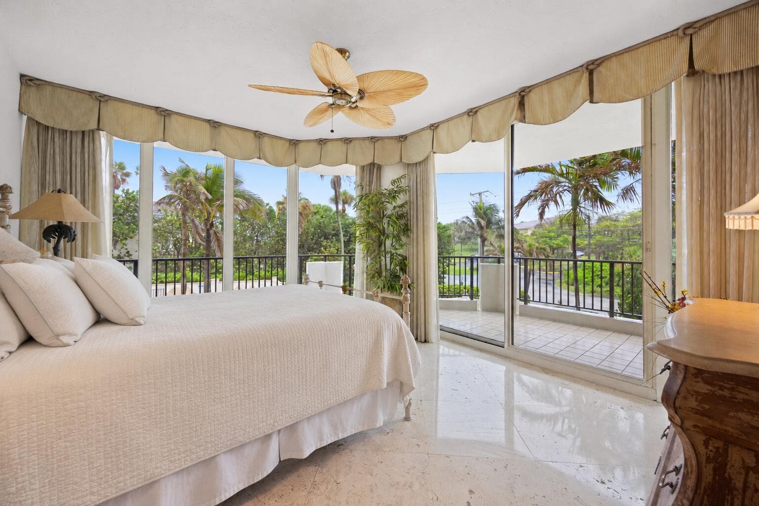800 Ocean Drive 205 photo 22