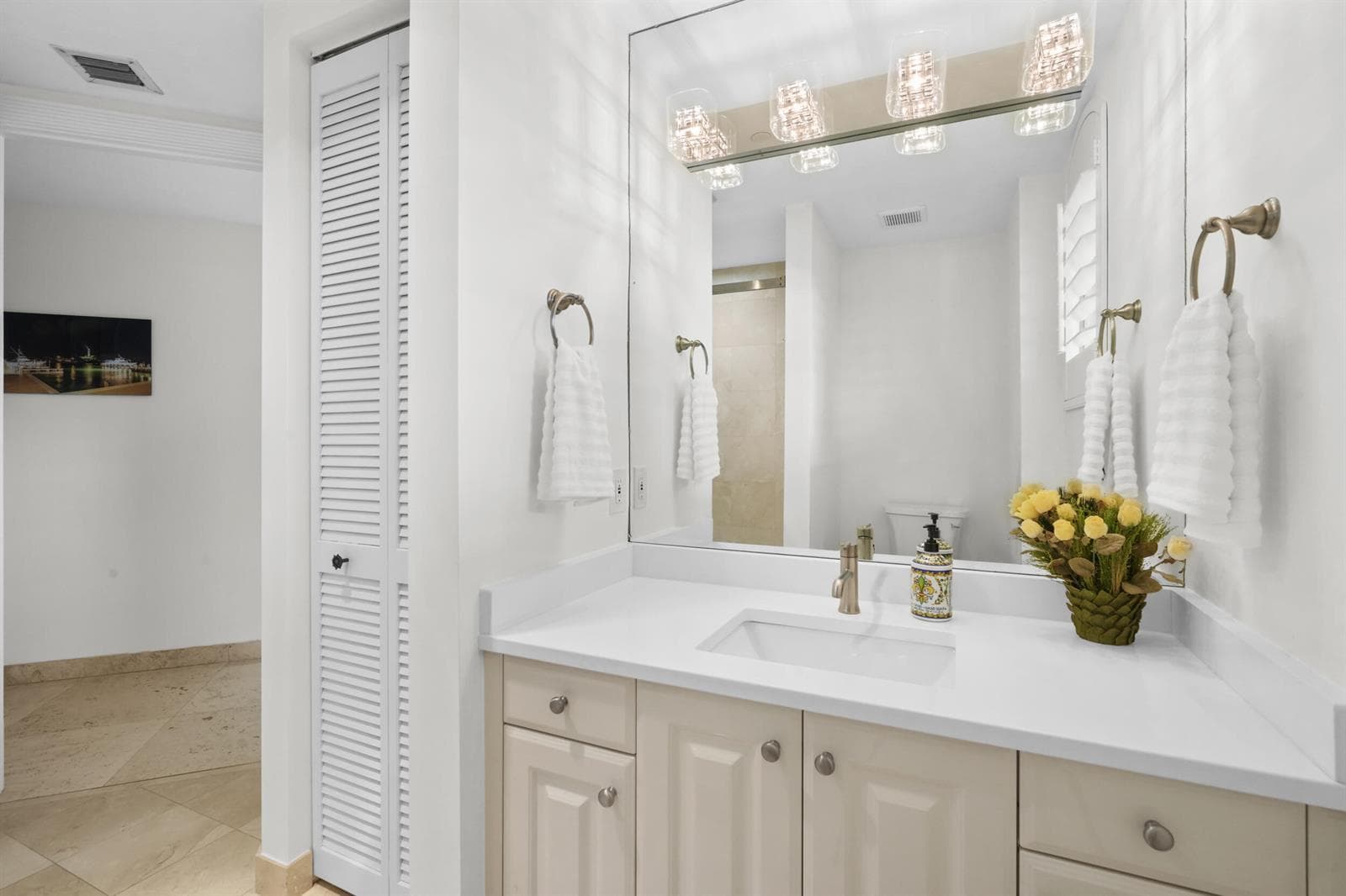 800 Ocean Drive 205 photo 20