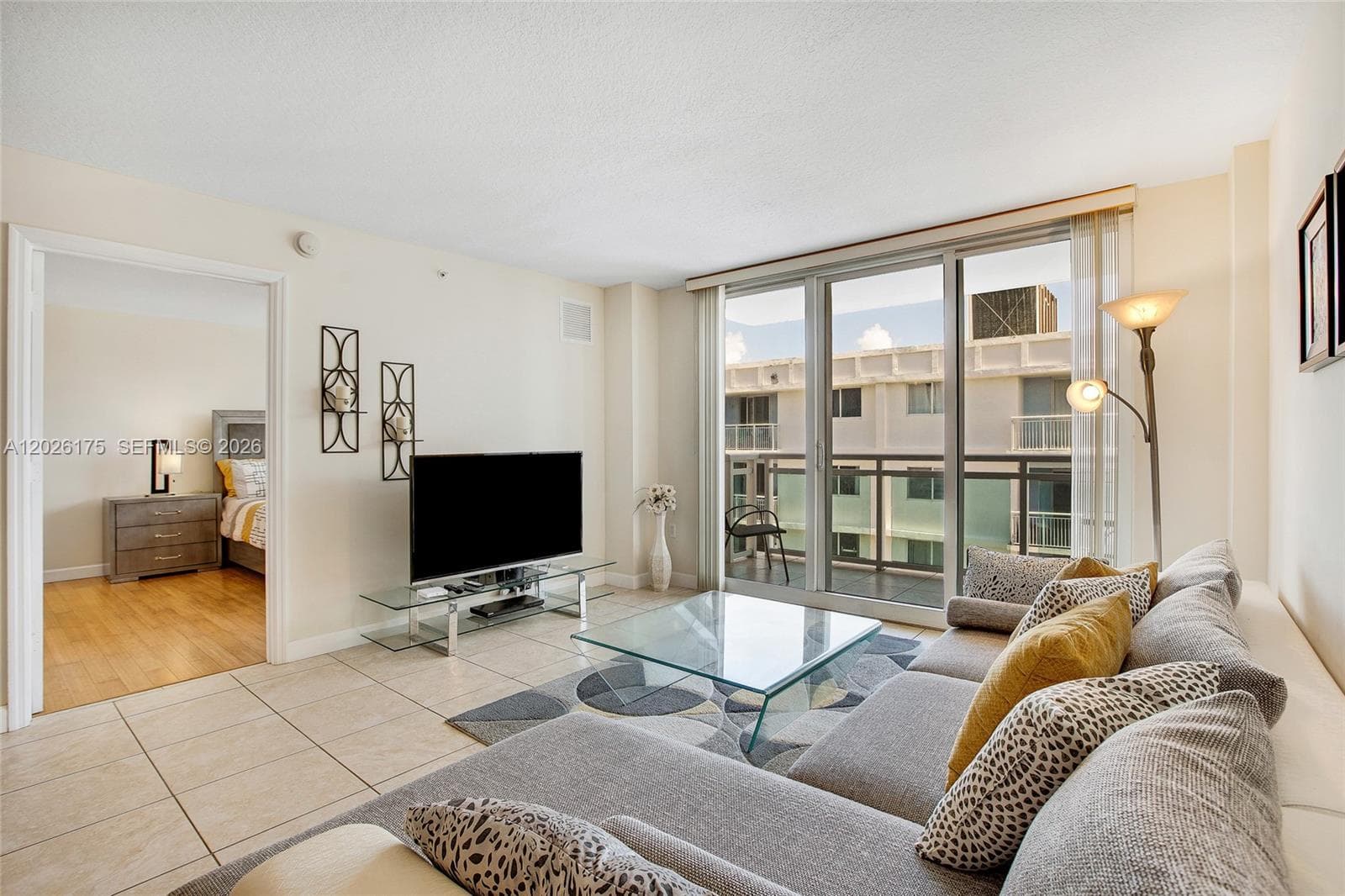 6917 Collins Ave 1608 photo 2