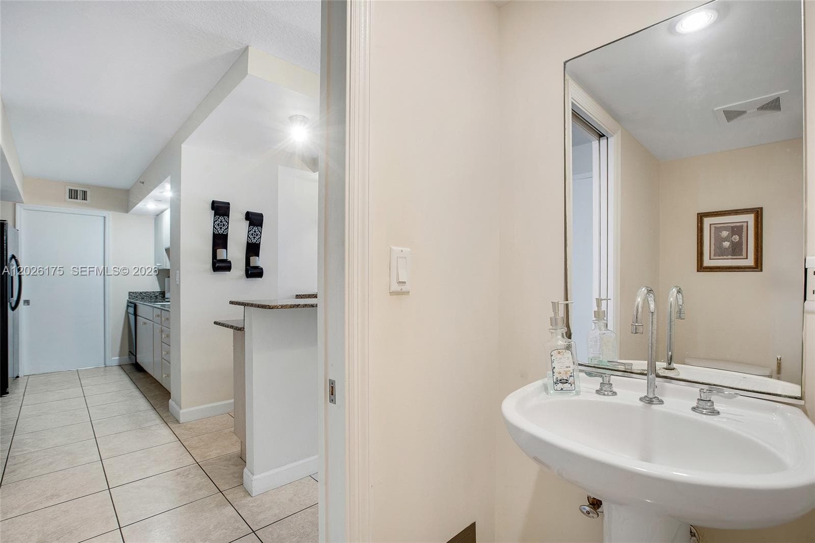 6917 Collins Ave 1608 photo 19
