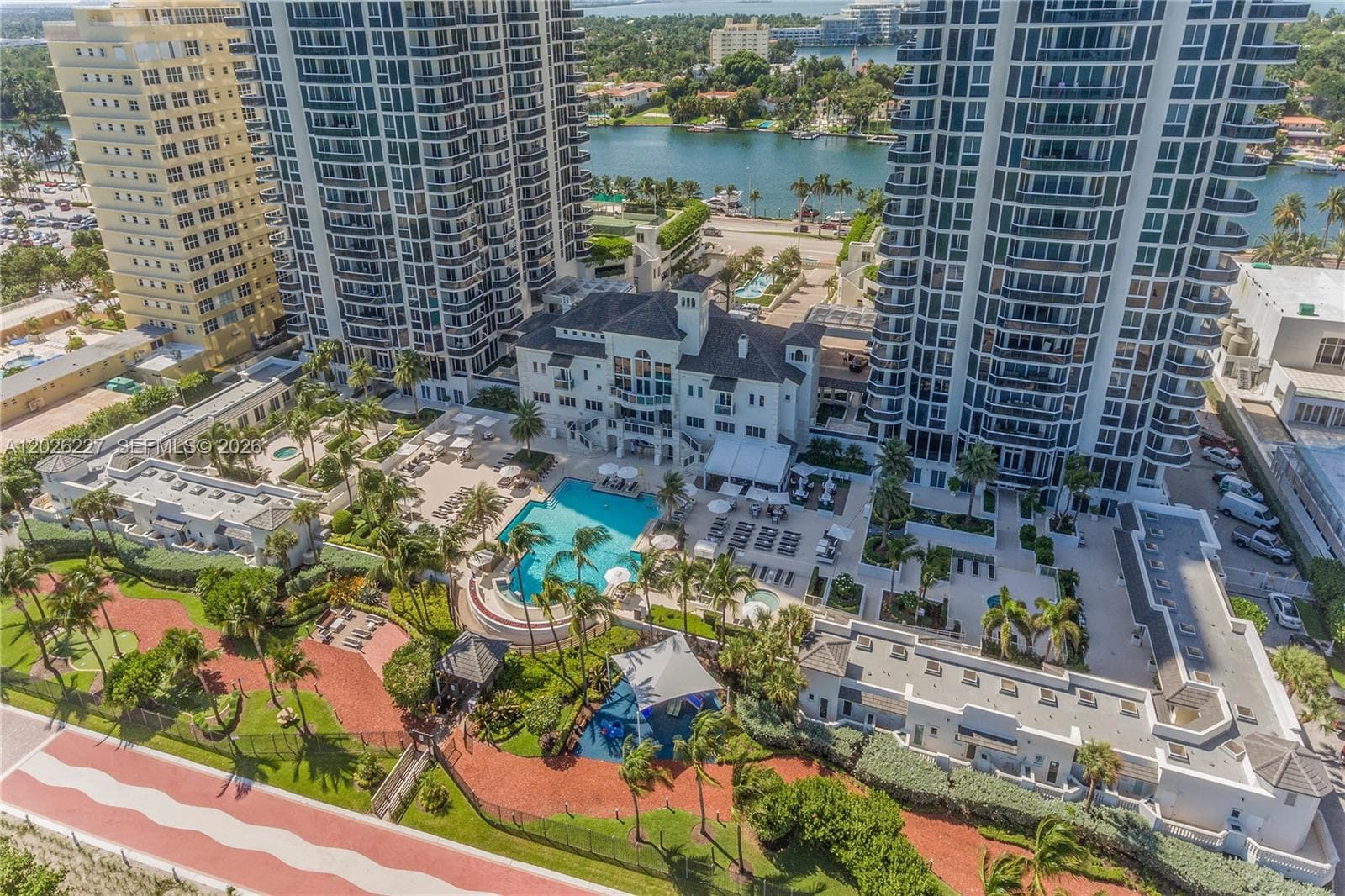 4779 Collins Ave 2908 photo 6