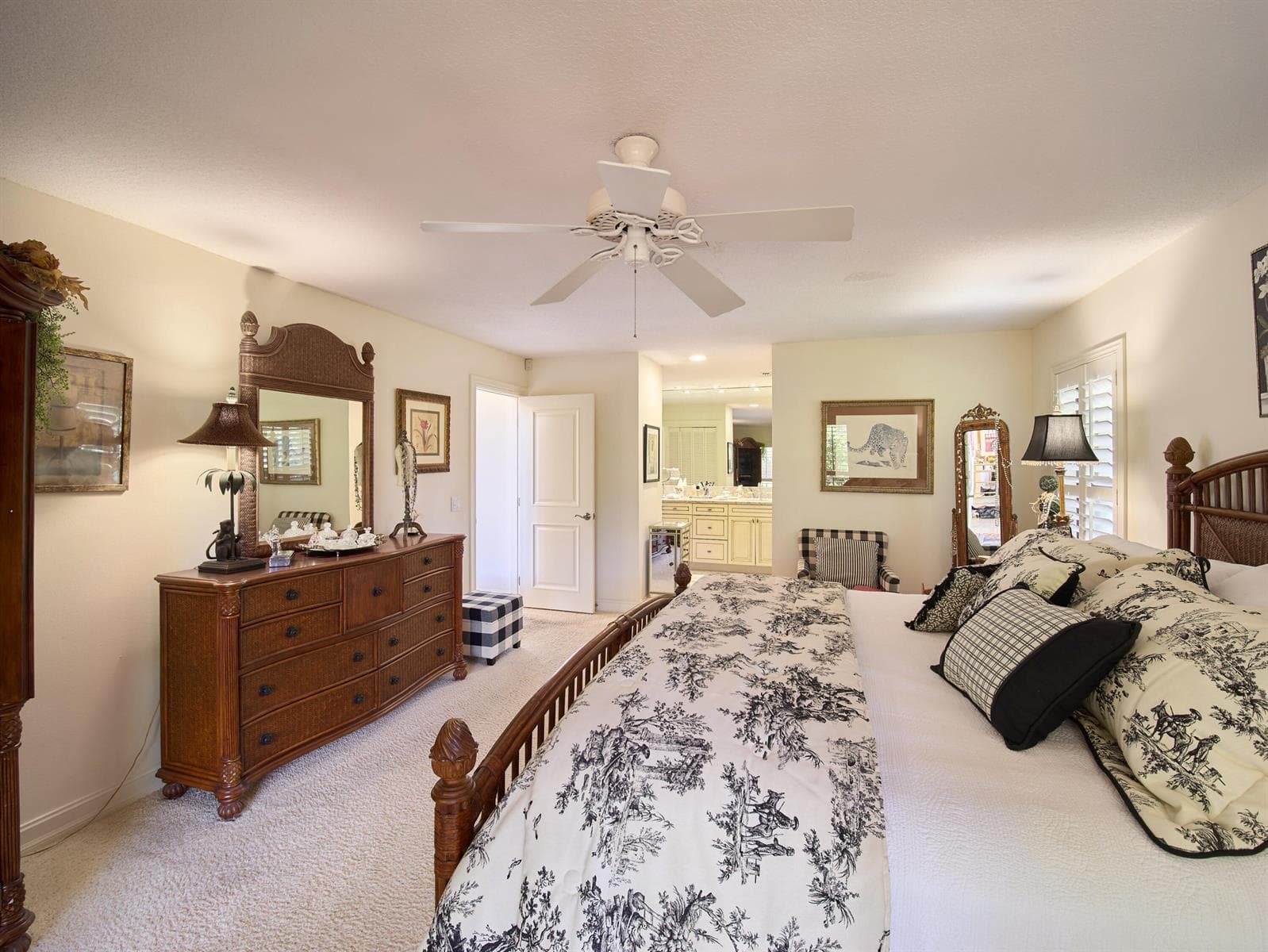 13588 Cross Pointe Drive photo 15