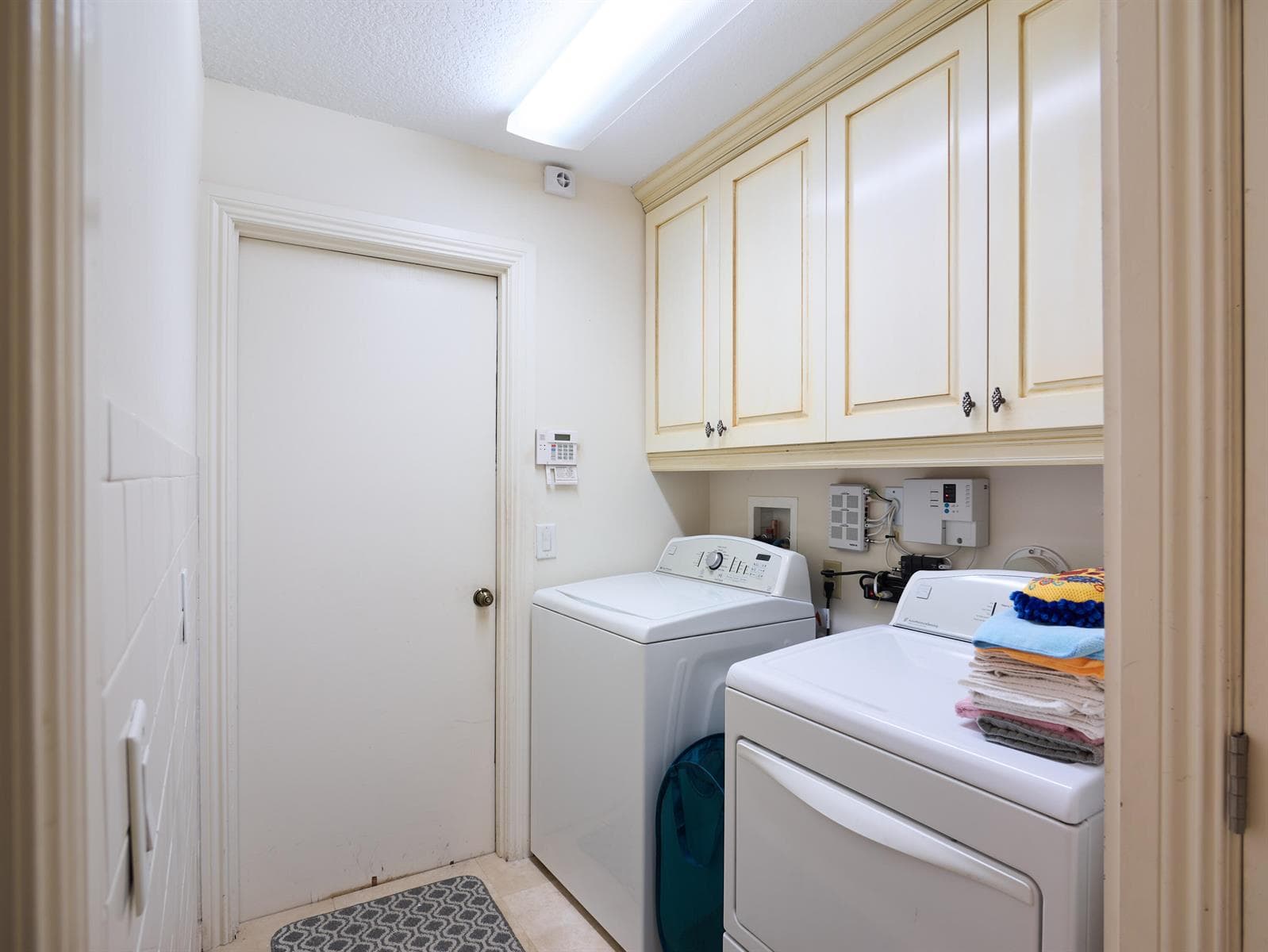 13588 Cross Pointe Drive photo 25