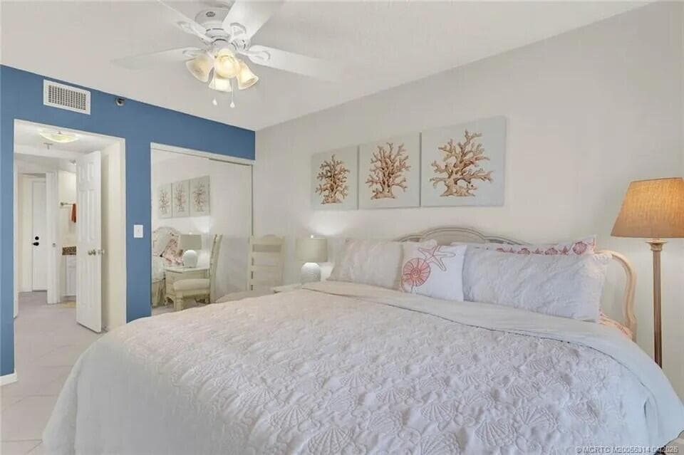 2400 S Ocean Drive 4143 photo 24