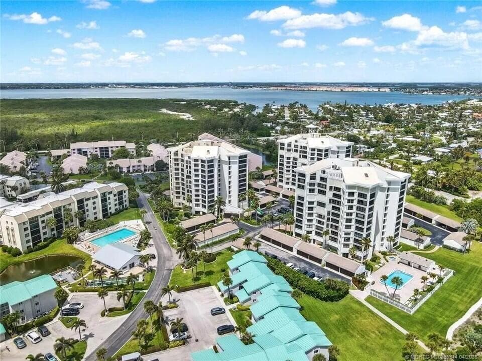 2400 S Ocean Drive 4143 photo 4