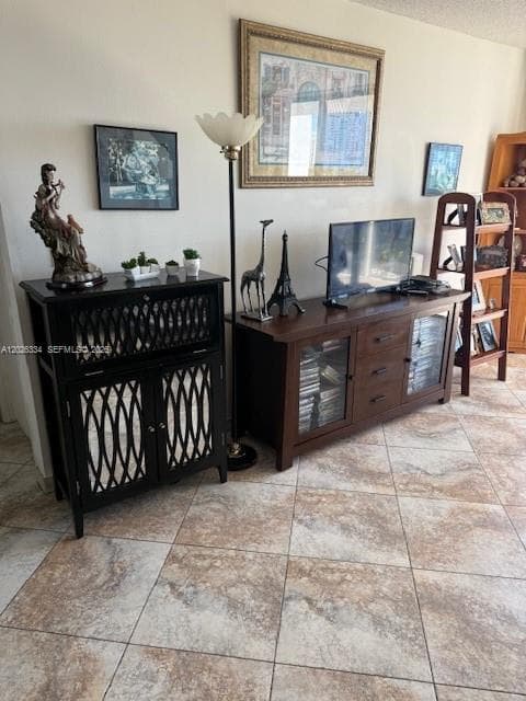 3701 N Country Club Dr 706 photo 14