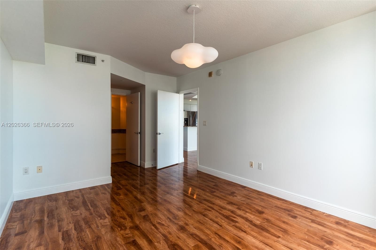 19501 W Country Club Dr 1603 photo 17