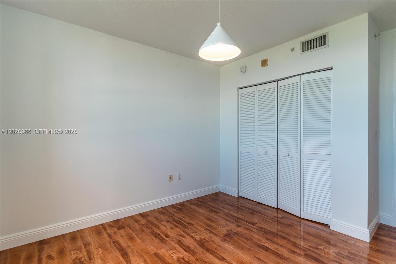 19501 W Country Club Dr 1603 photo 12
