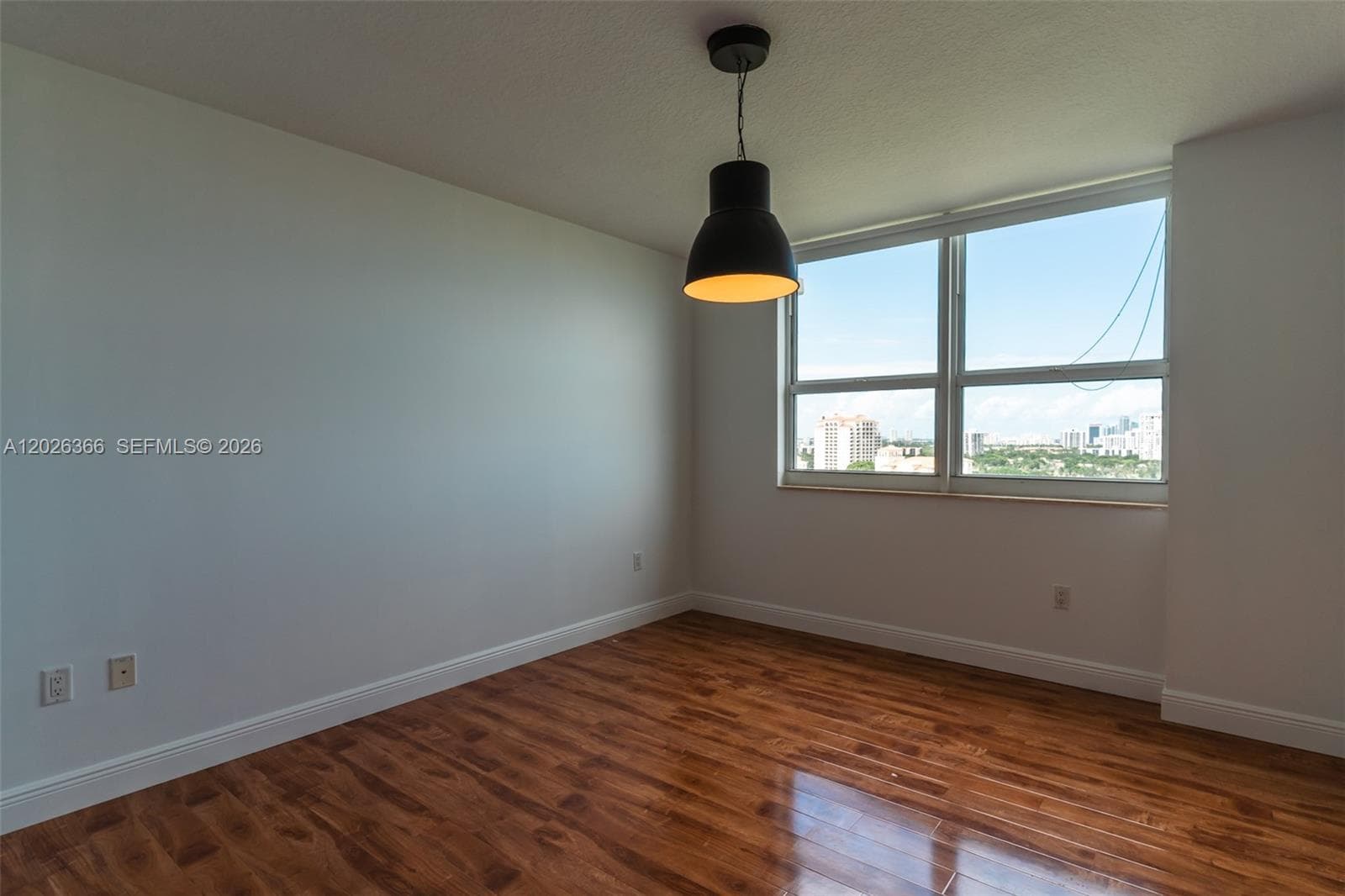 19501 W Country Club Dr 1603 photo 9