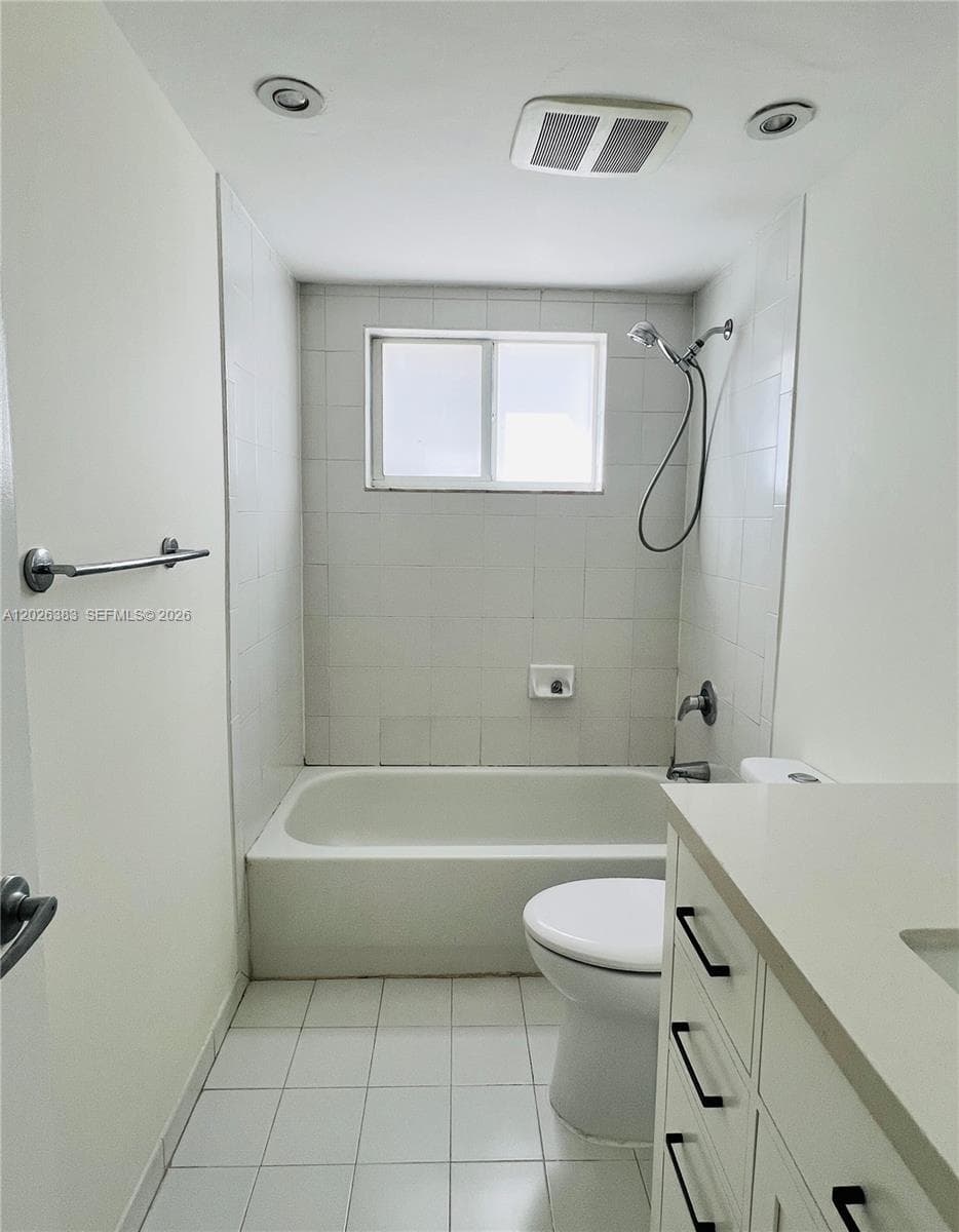 6905 Bay Dr 13 photo 13