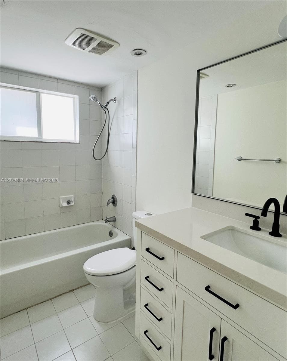 6905 Bay Dr 13 photo 12