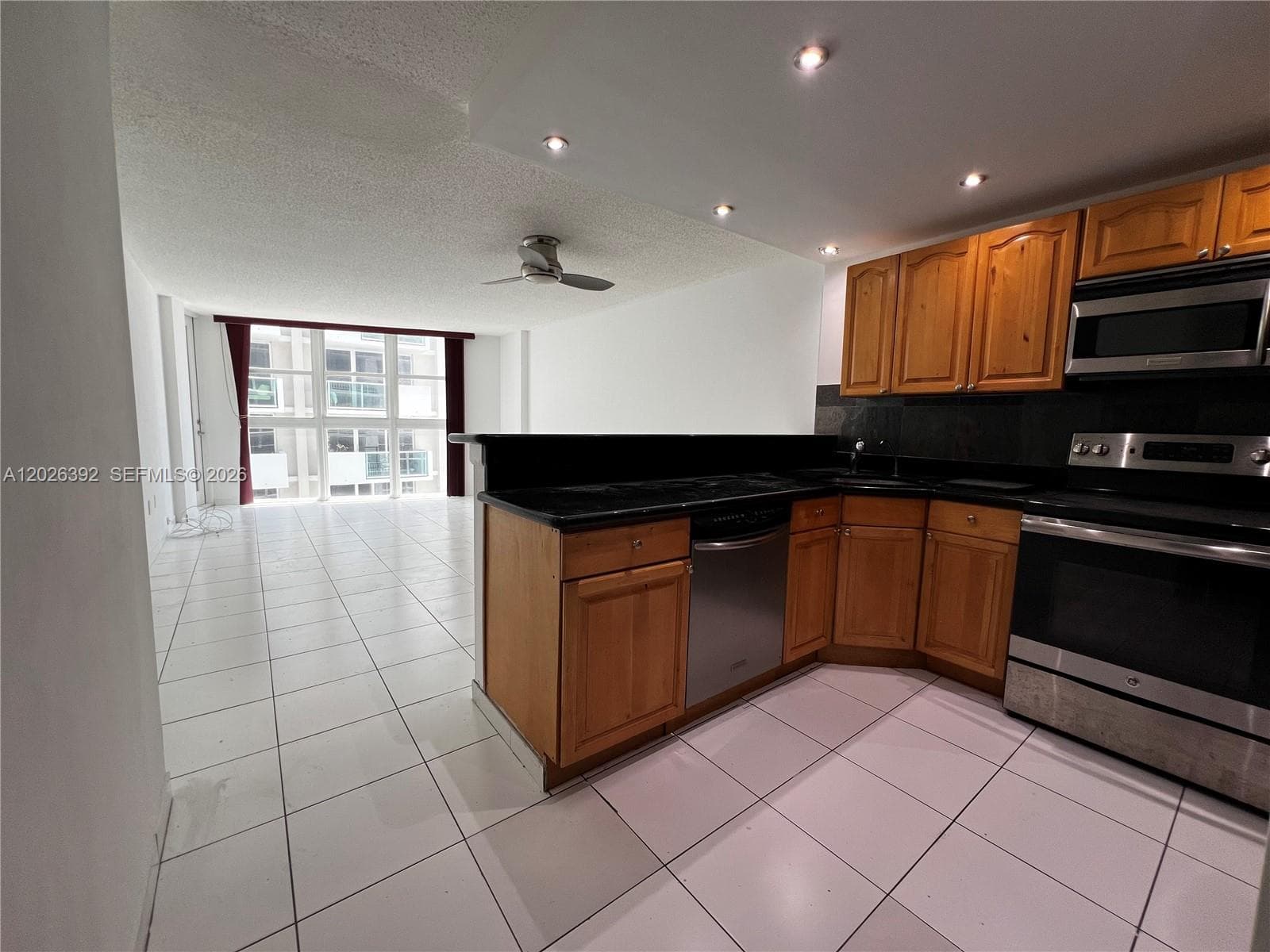 1228 West Ave 1114 photo 3