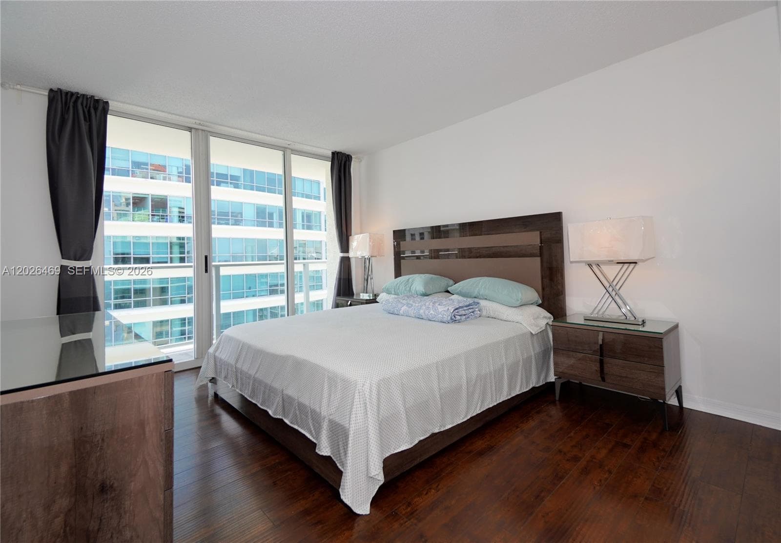 1155 Brickell Bay Dr 3301 photo 3