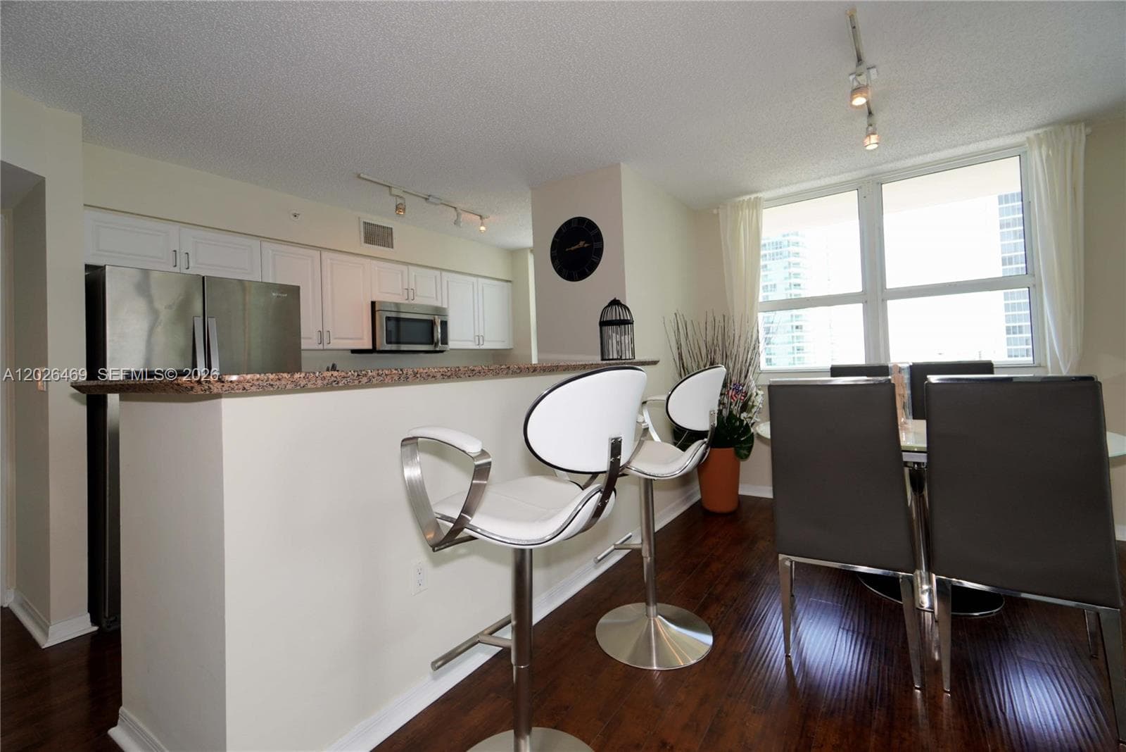 1155 Brickell Bay Dr 3301 photo 9