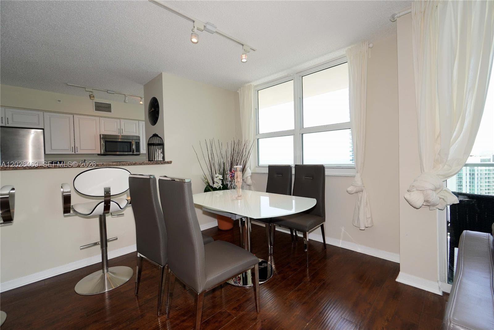 1155 Brickell Bay Dr 3301 photo 8