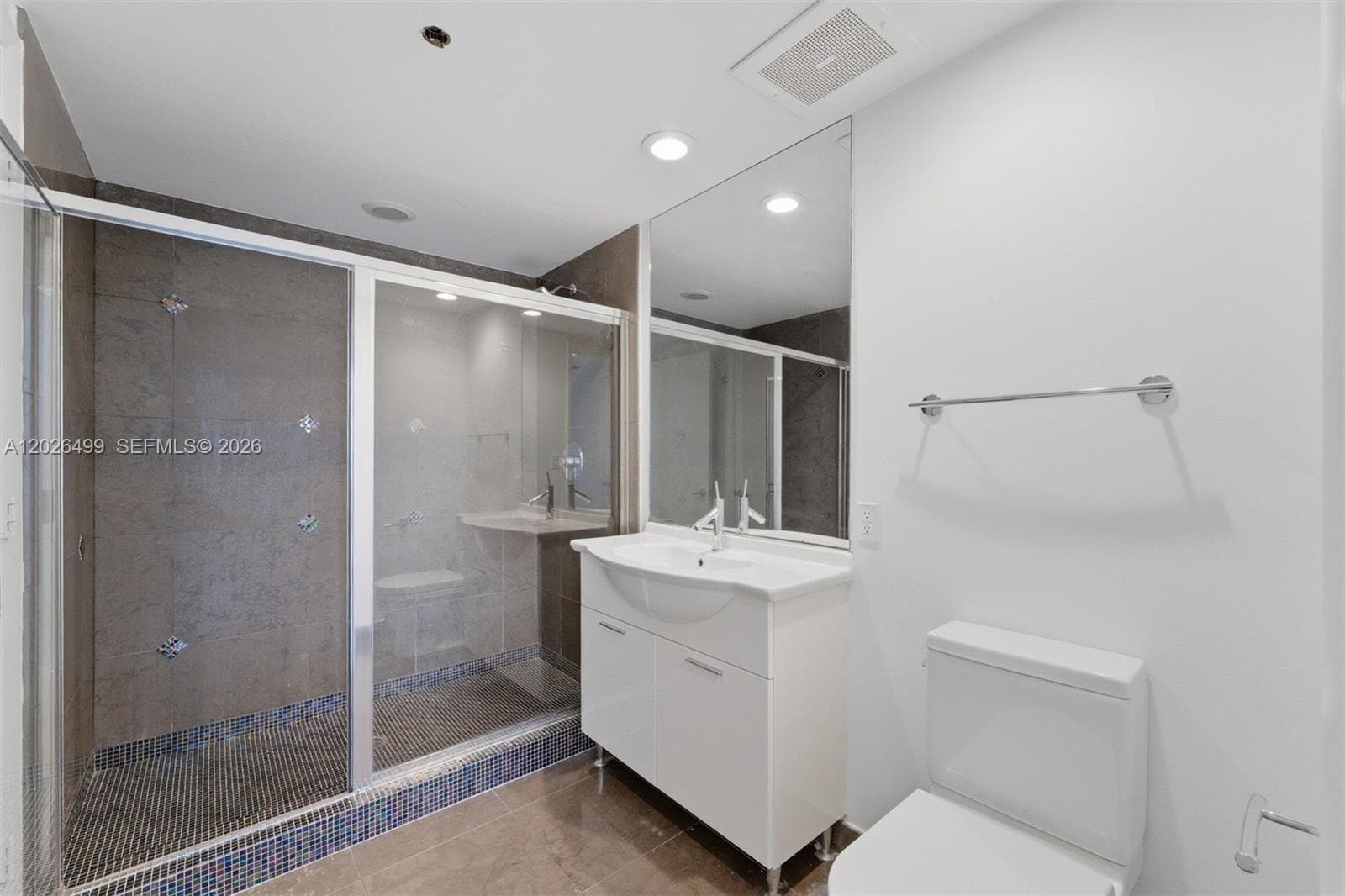 475 Brickell Ave 3513 photo 17