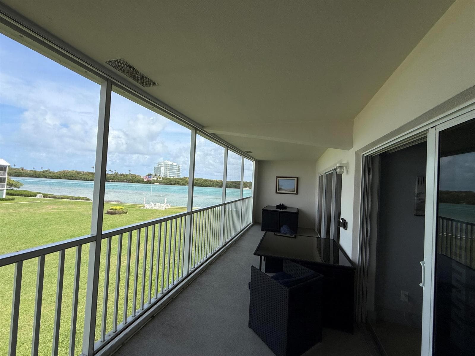 100 Waterway Road E305 photo 2