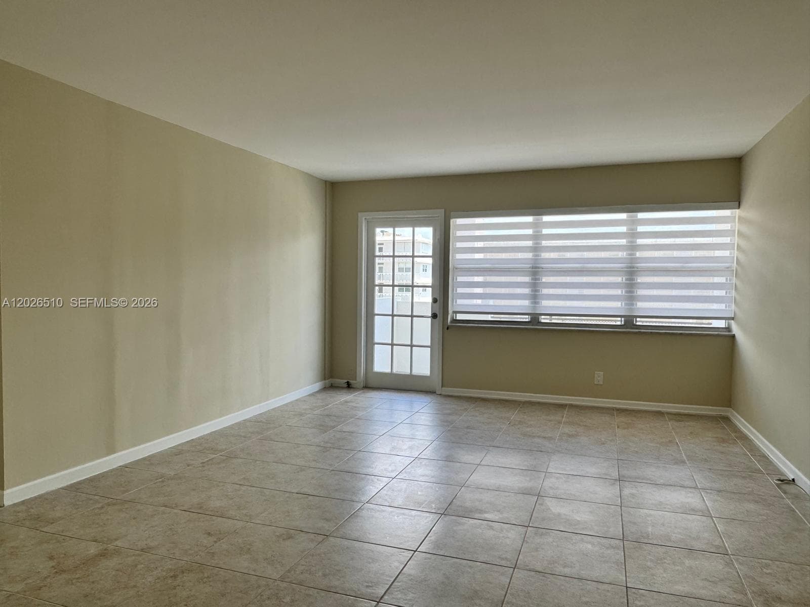 401 Golden Isles Dr 614 photo 17