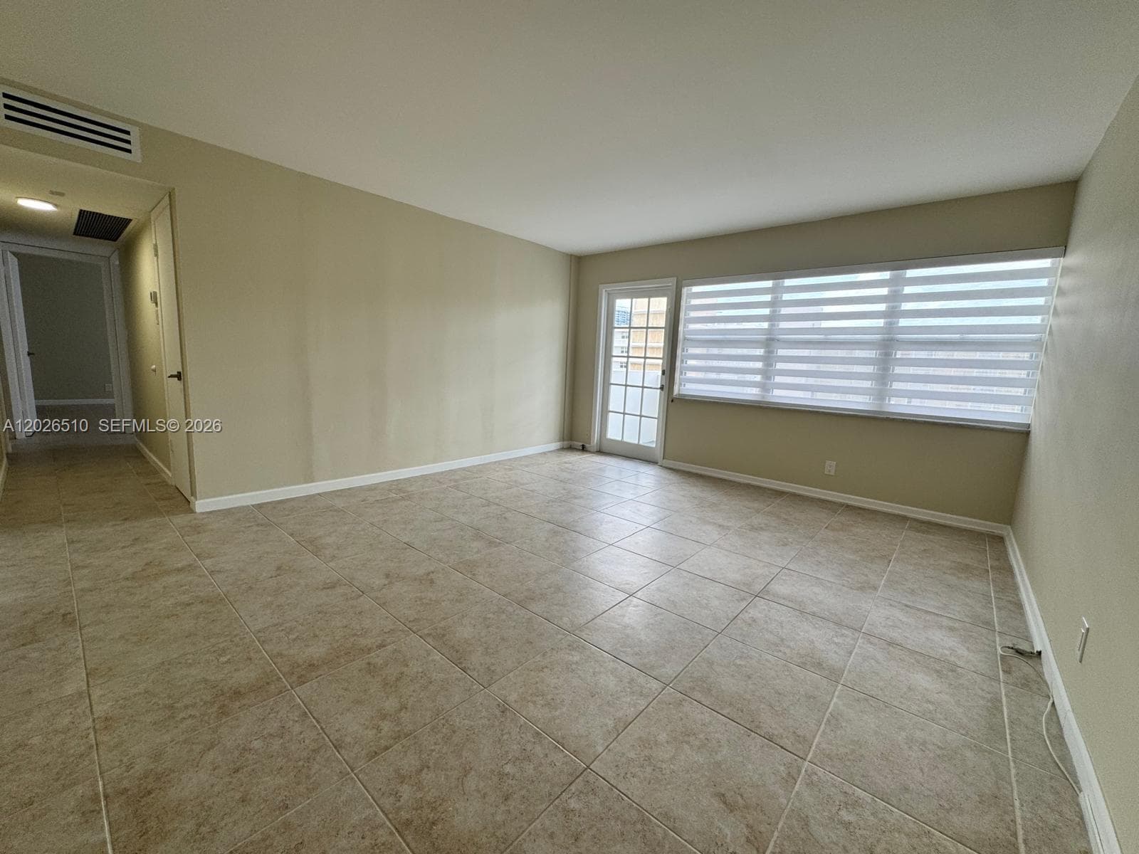401 Golden Isles Dr 614 photo 18