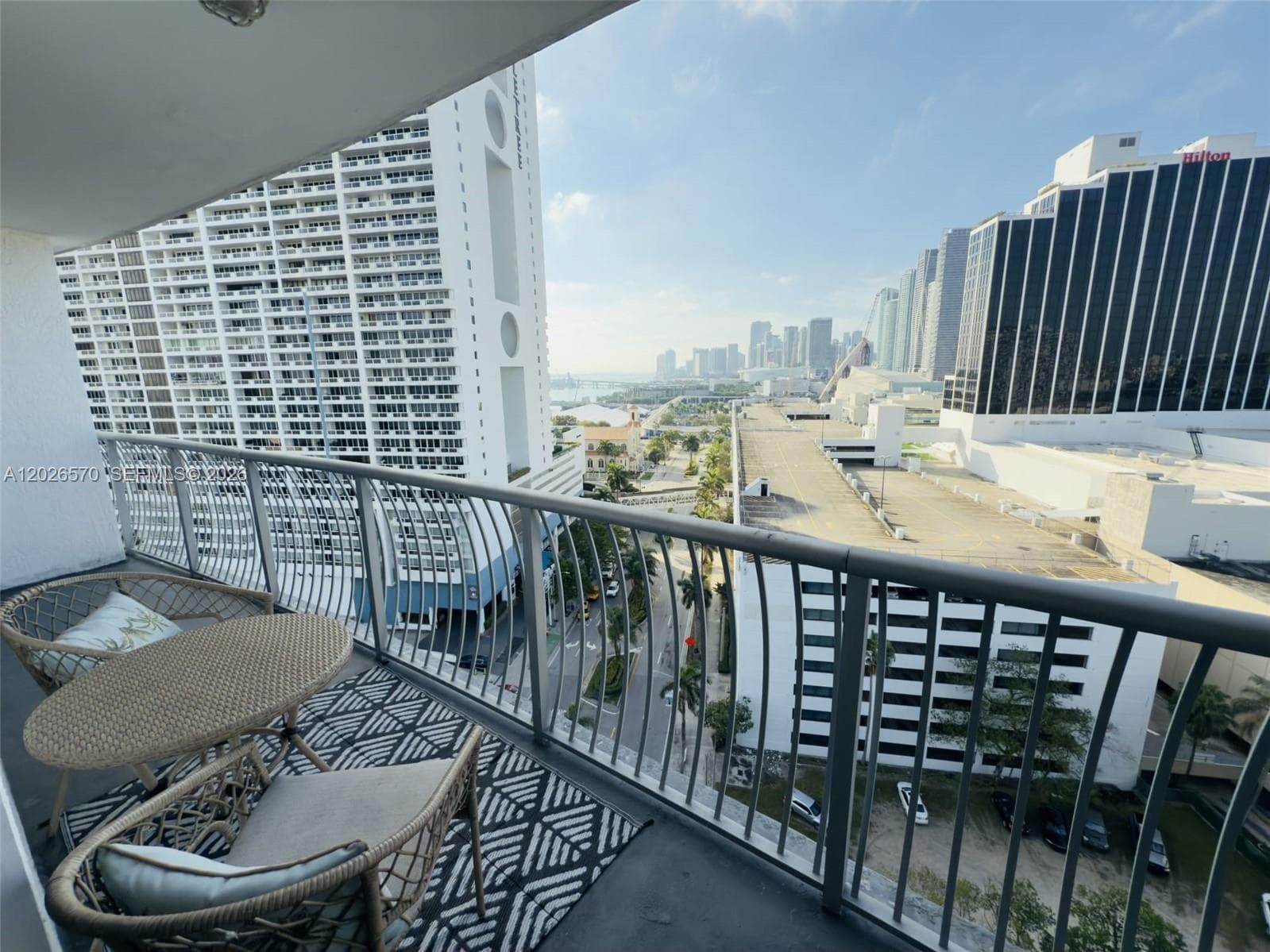 1750 N Bayshore Dr 1612 photo 2