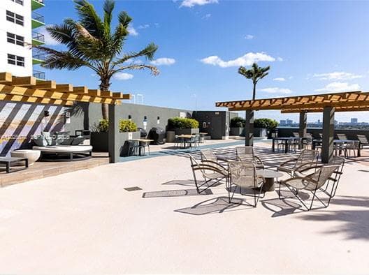 1750 N Bayshore Dr 1612 photo 19