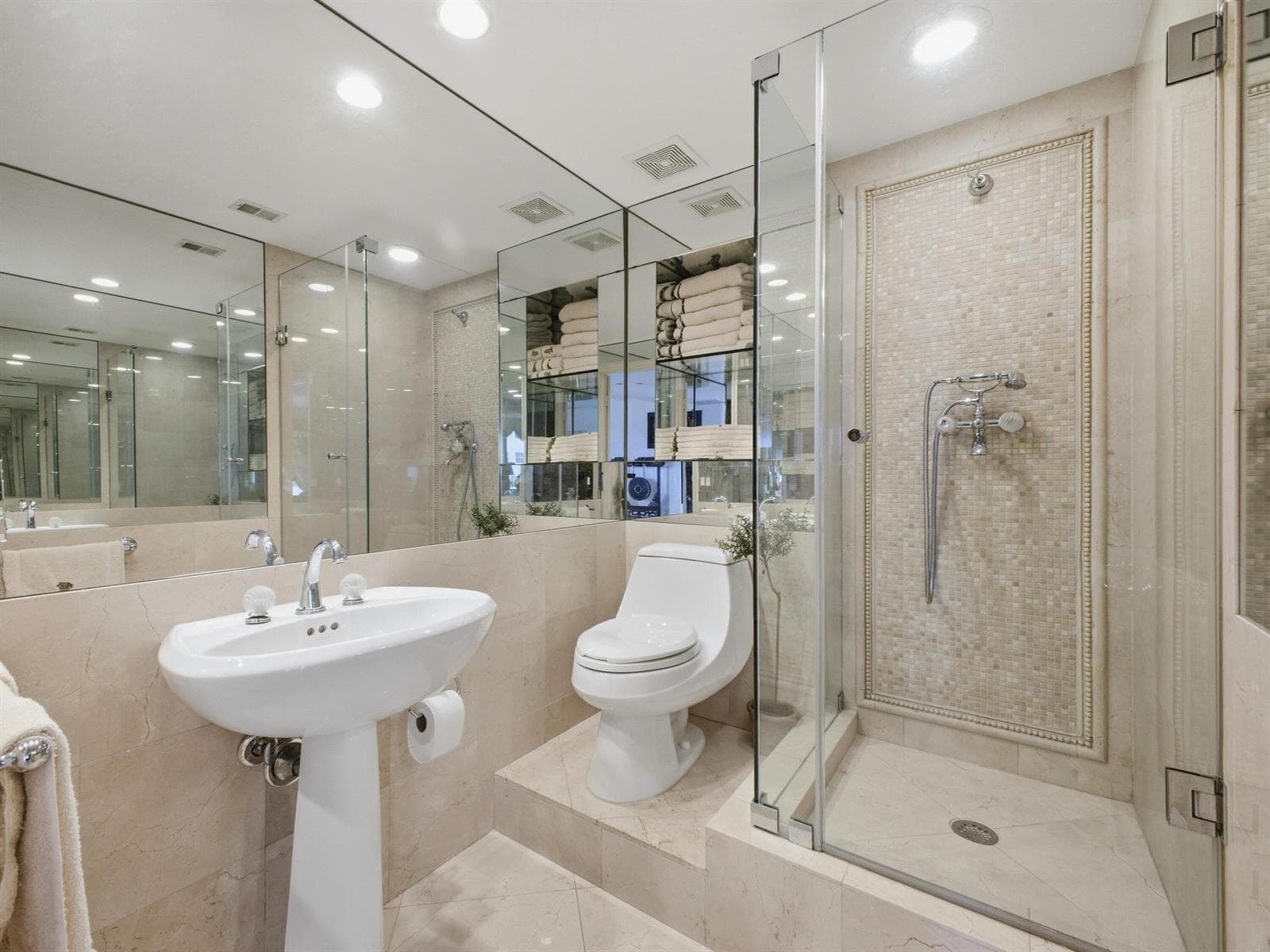 3200 N Ocean Boulevard 801 photo 20