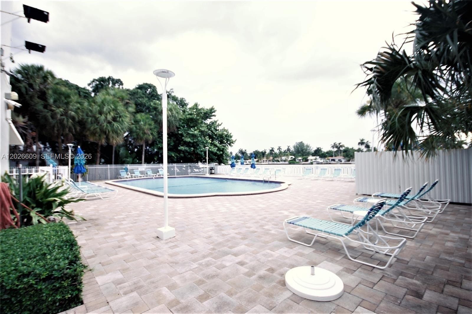 1455 N Treasure Dr 1A photo 3