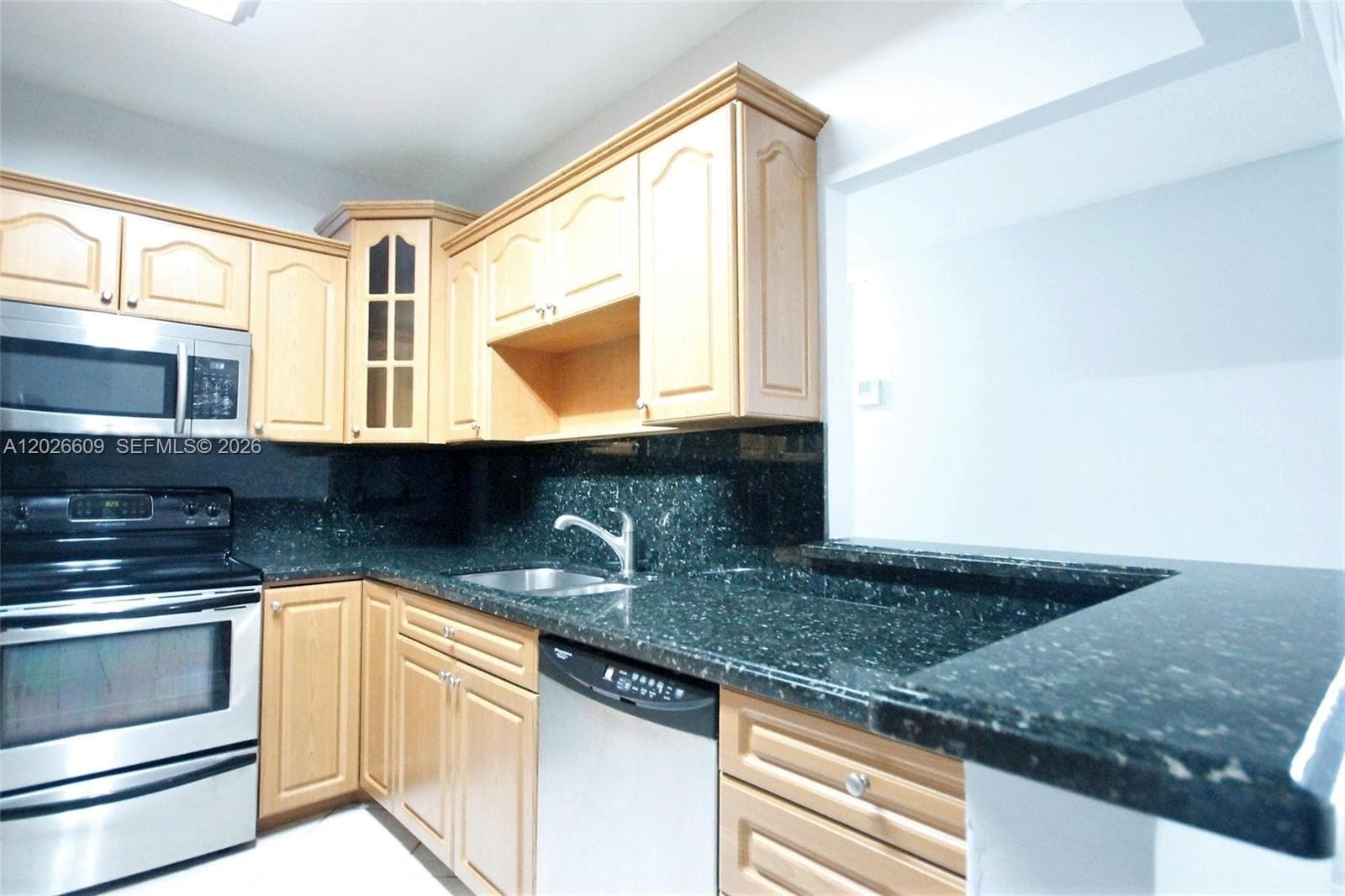 1455 N Treasure Dr 1A photo 1