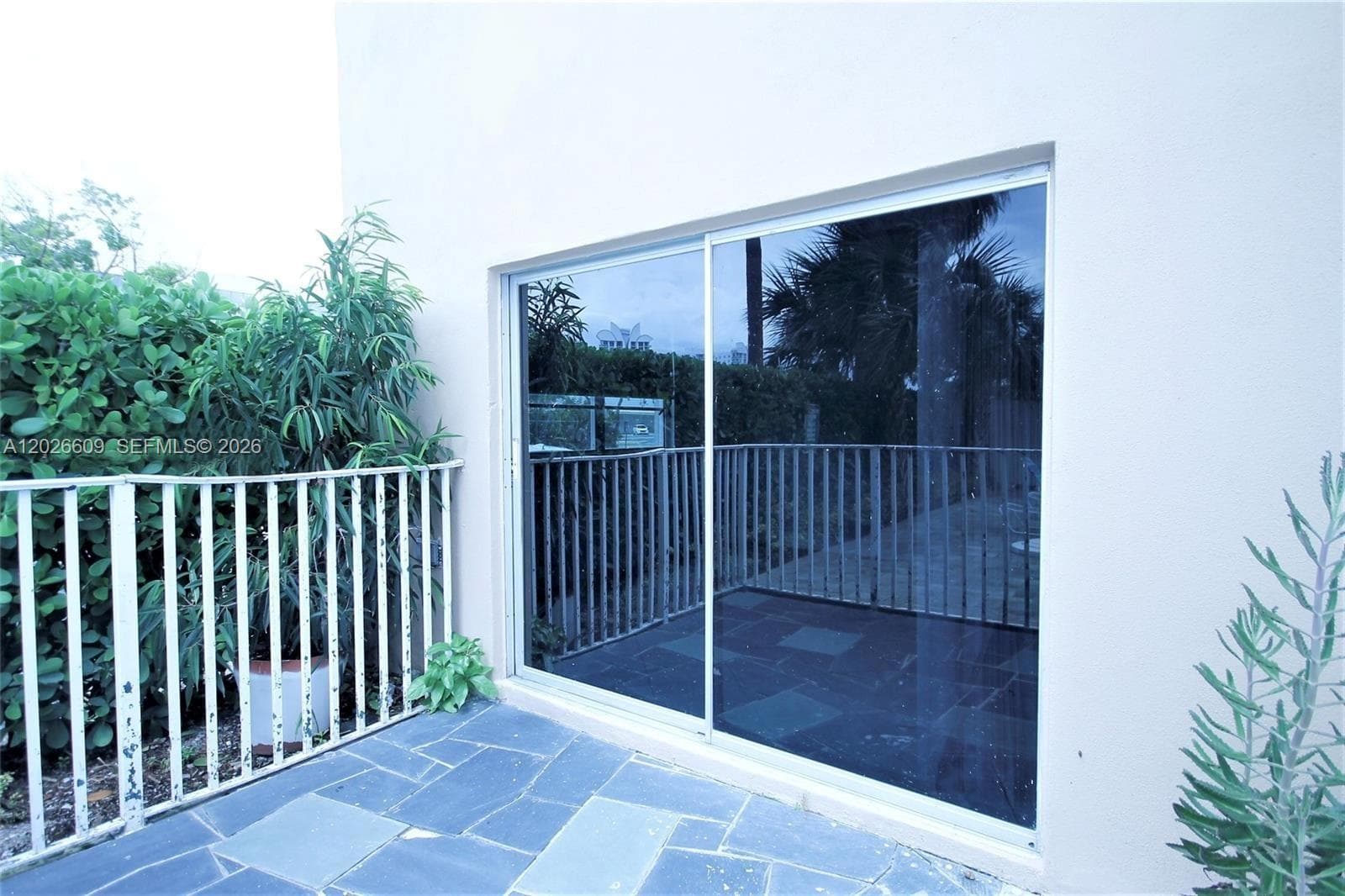 1455 N Treasure Dr 1A photo 5