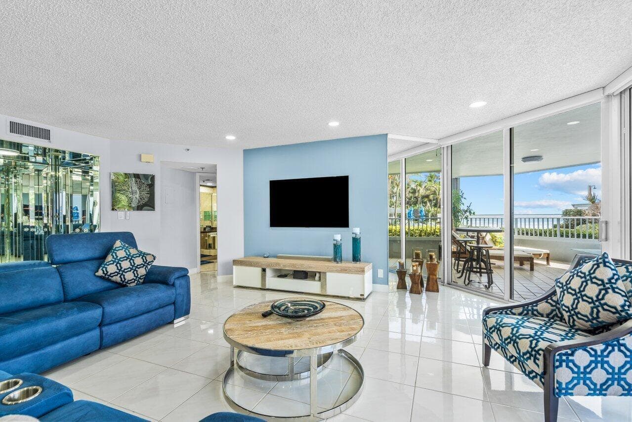 5200 N Ocean Drive 102 photo 5