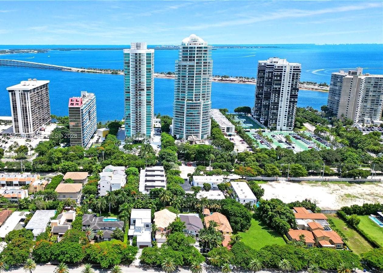 2101 Brickell Ave 1907 photo 3