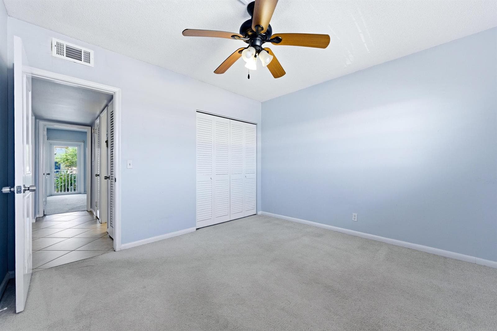 120 Lehane Terrace 202 photo 13