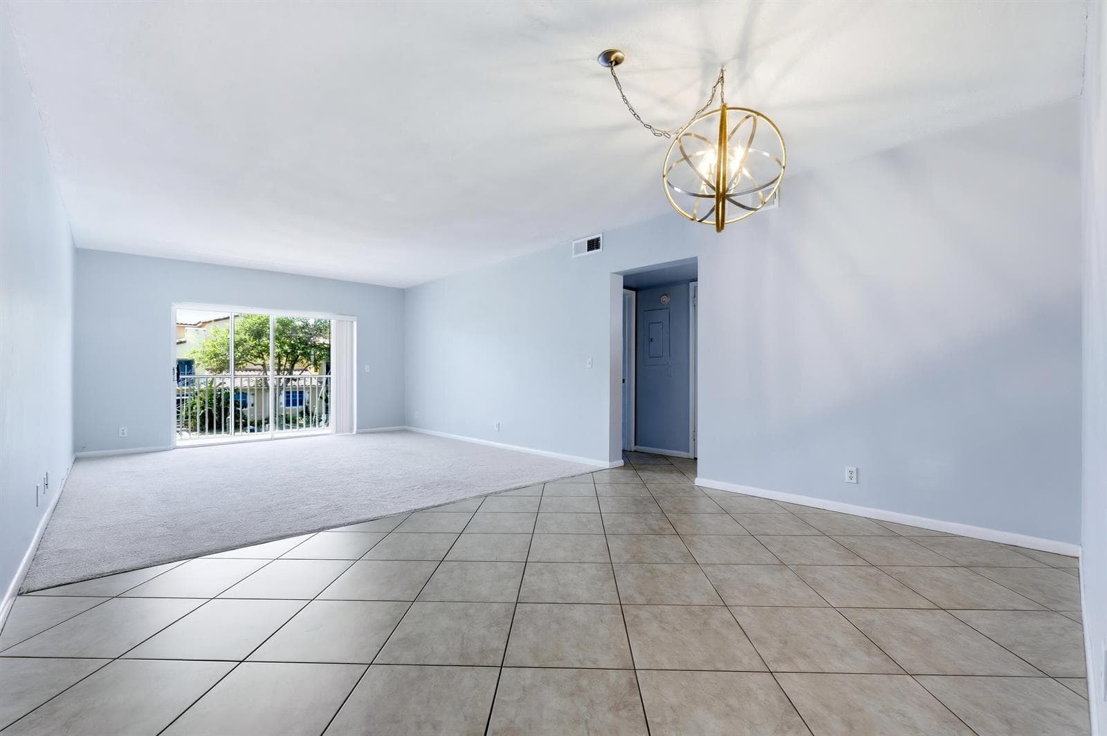120 Lehane Terrace 202 photo 3