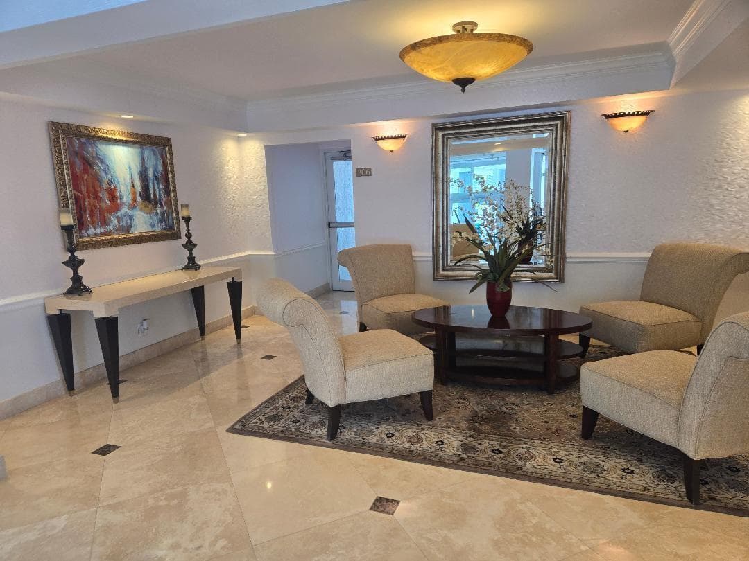 511 Bayshore Drive 405 photo 16