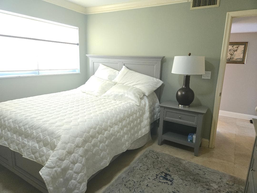 511 Bayshore Drive 405 photo 9