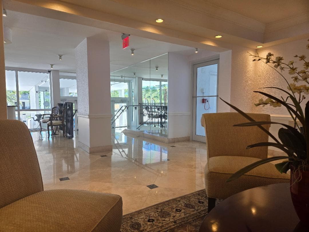 511 Bayshore Drive 405 photo 15