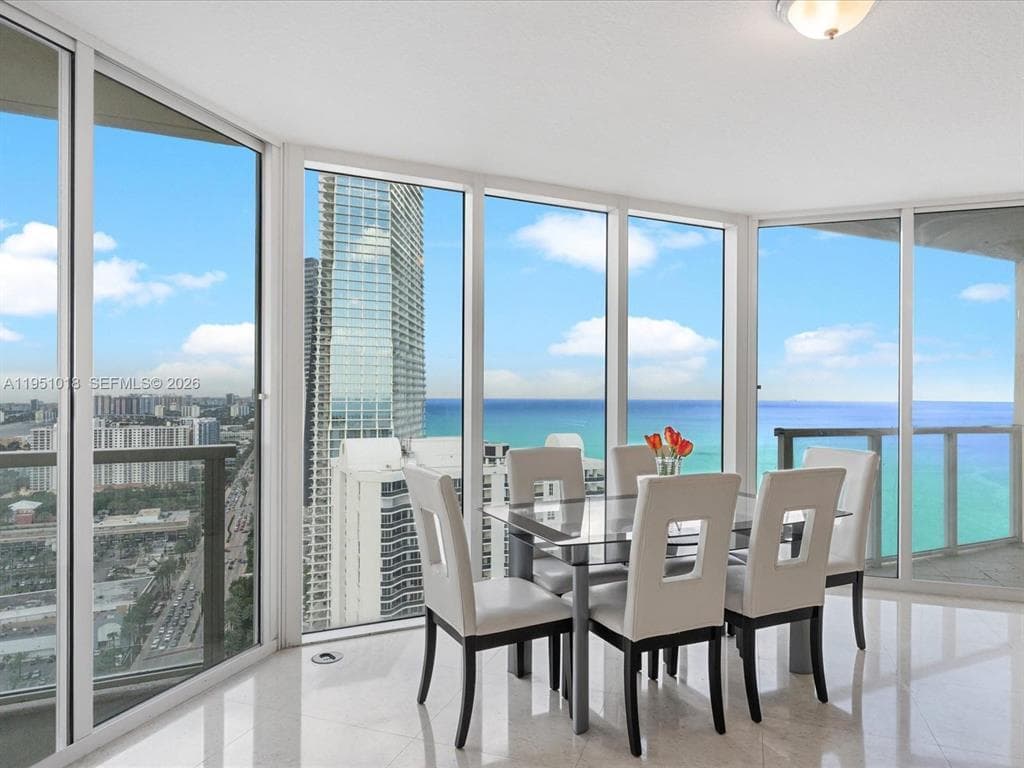 16699 Collins Avenue 3407 photo 2