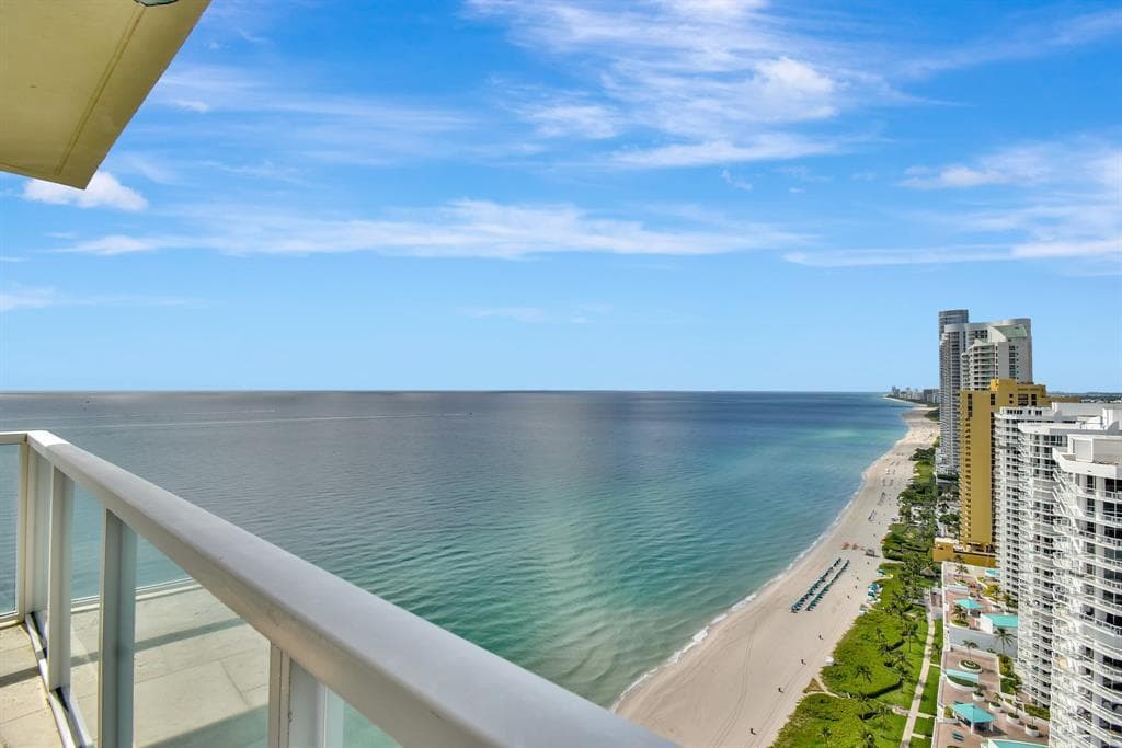 16699 Collins Avenue 3407 photo 9