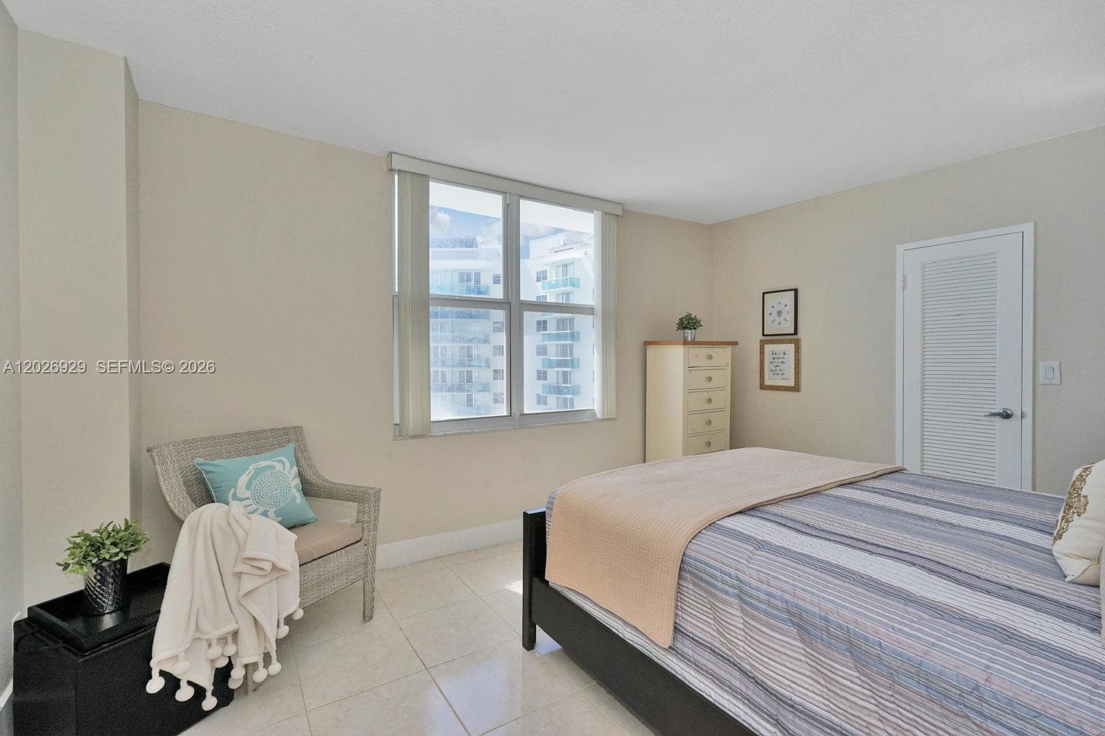3725 S Ocean Dr 1216 photo 13