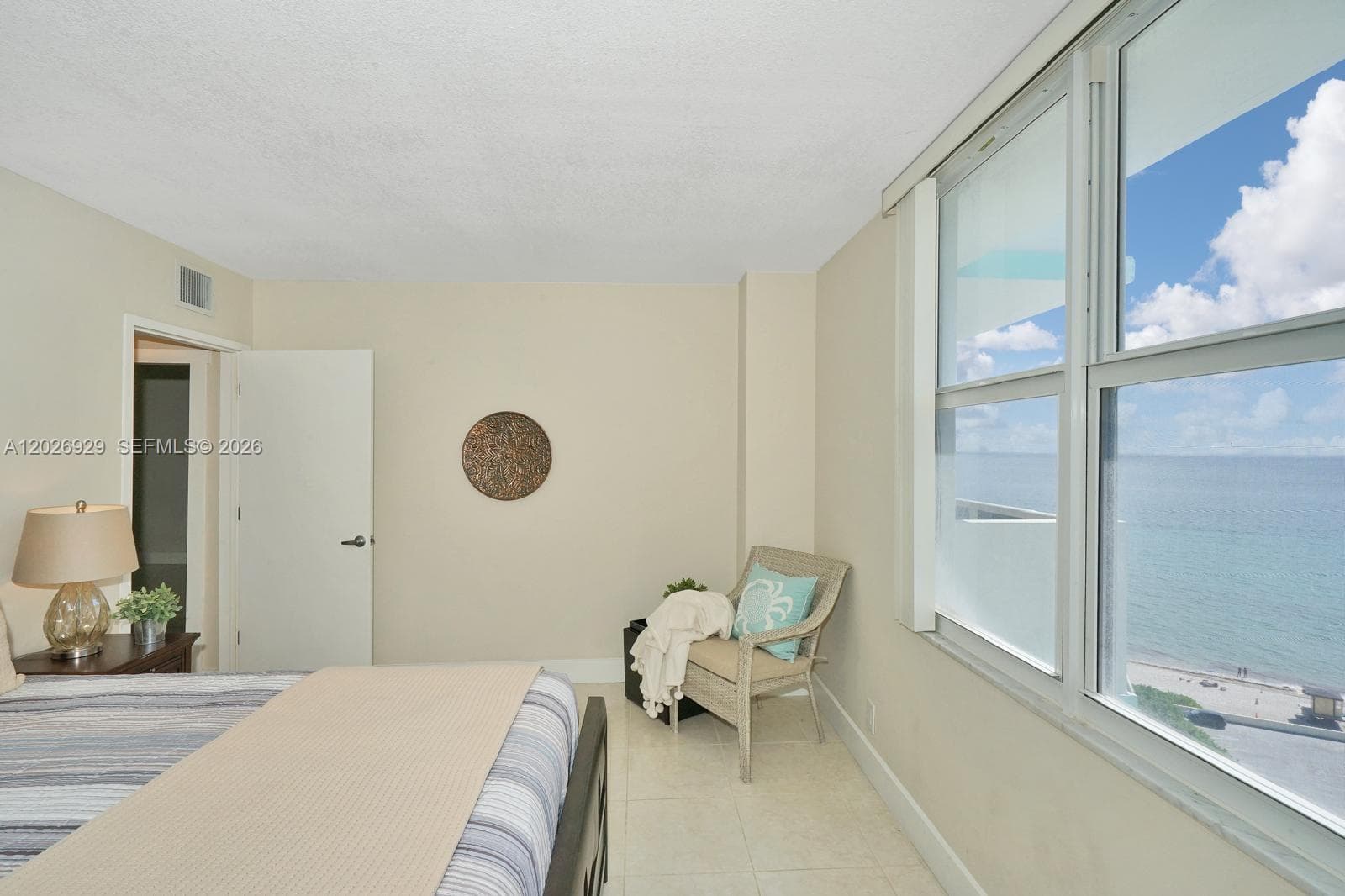 3725 S Ocean Dr 1216 photo 15
