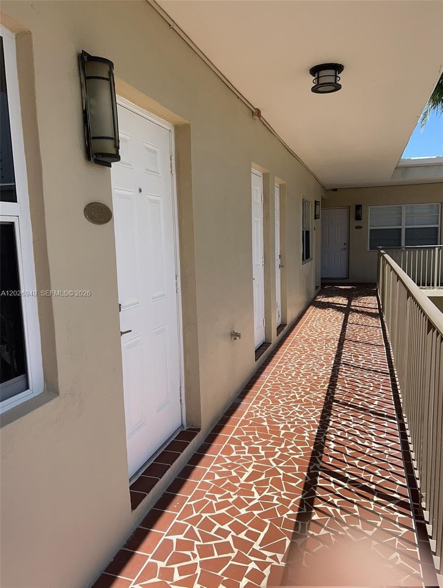 2600 S Ocean Dr S307 photo 5
