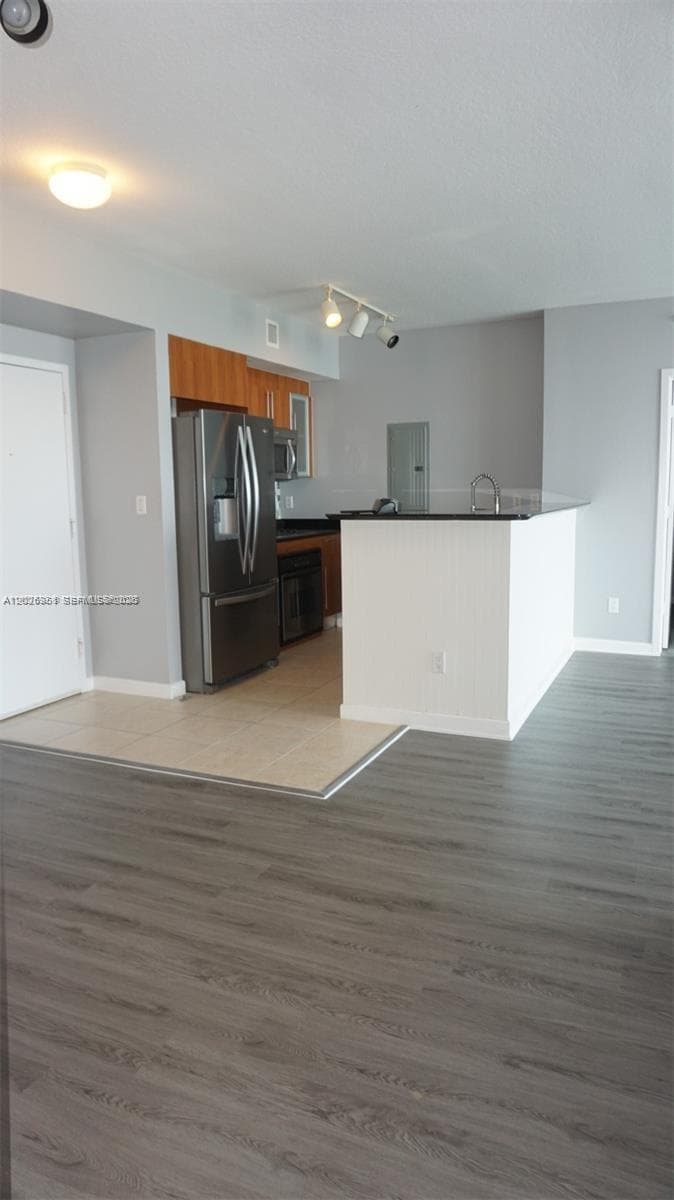 325 S Biscayne Blvd 2022 photo 3